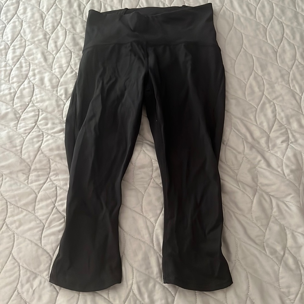 Lululemon leggings size 6